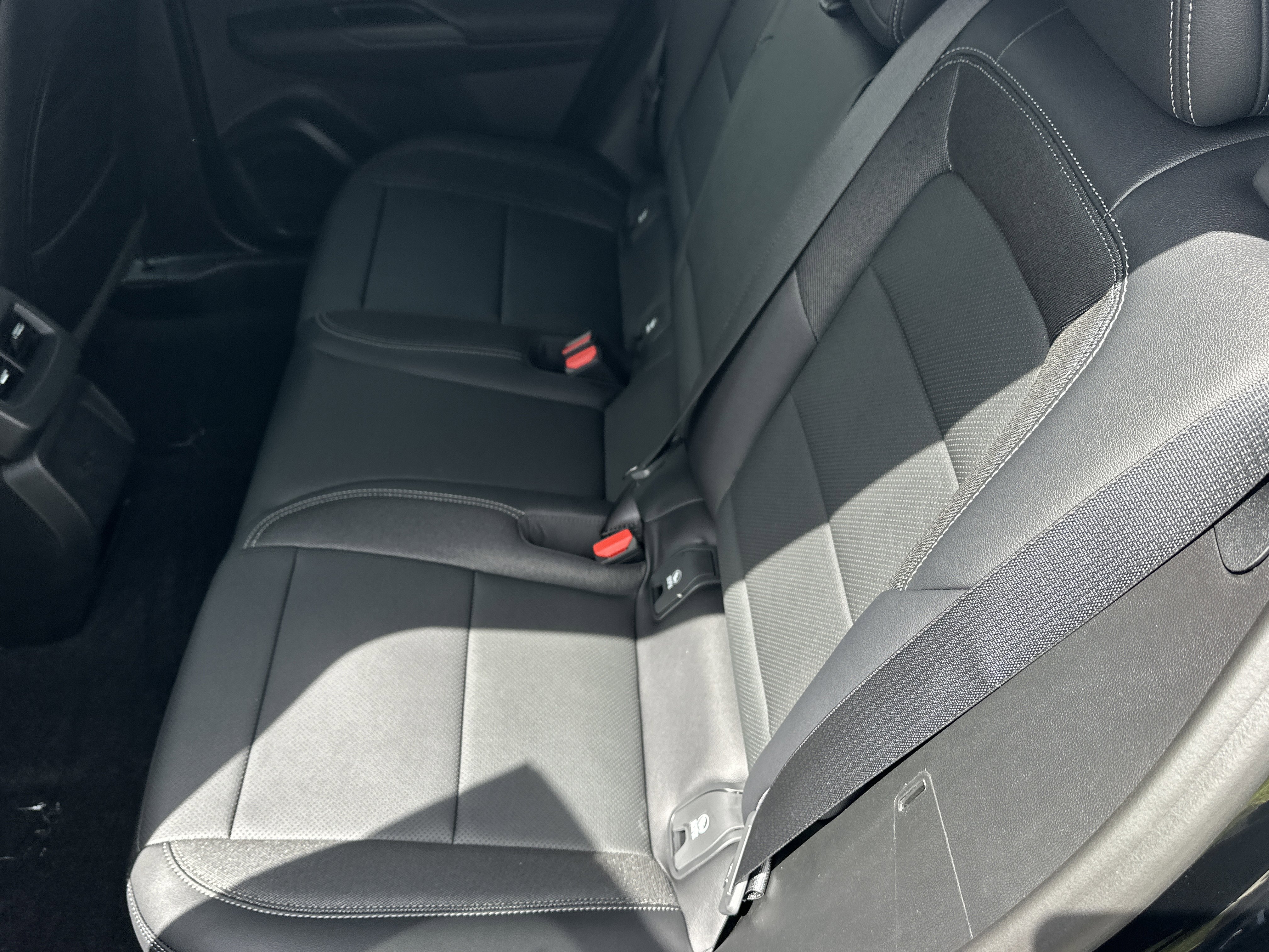 New 2026 Chevrolet Equinox EV LT image 11
