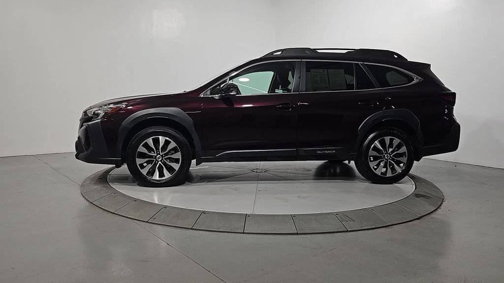 Used 2024 Subaru Outback Limited XT AWD/4WD image 2