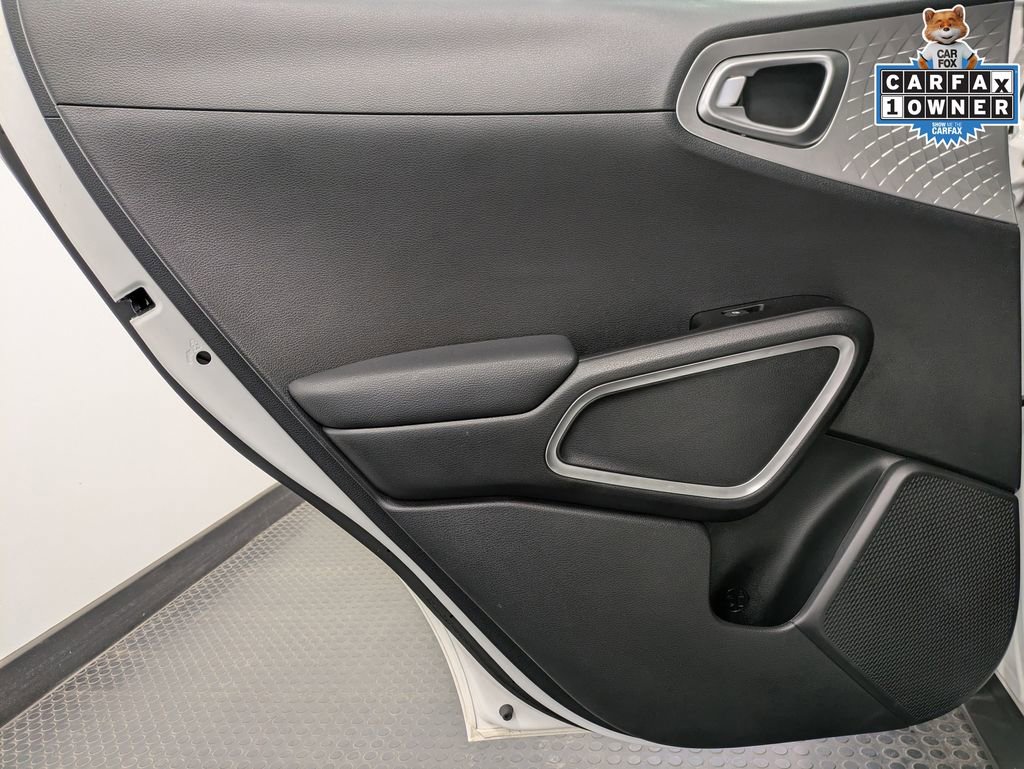 Certified 2025 Kia Soul LX w/ LX Technology Package image 23