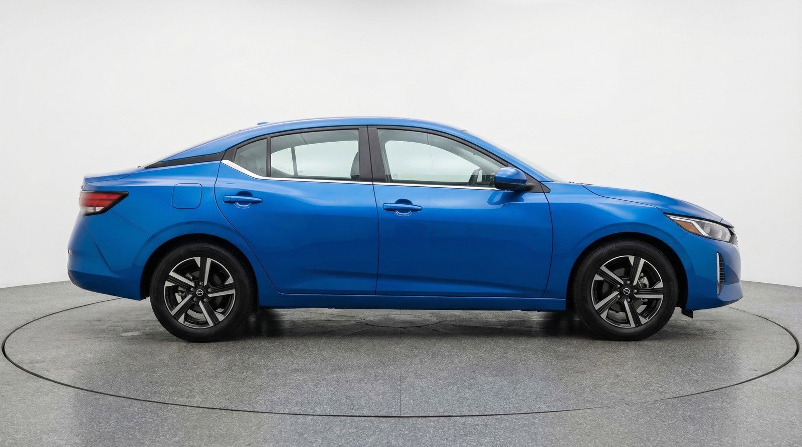 Used 2025 Nissan Sentra SV image 11