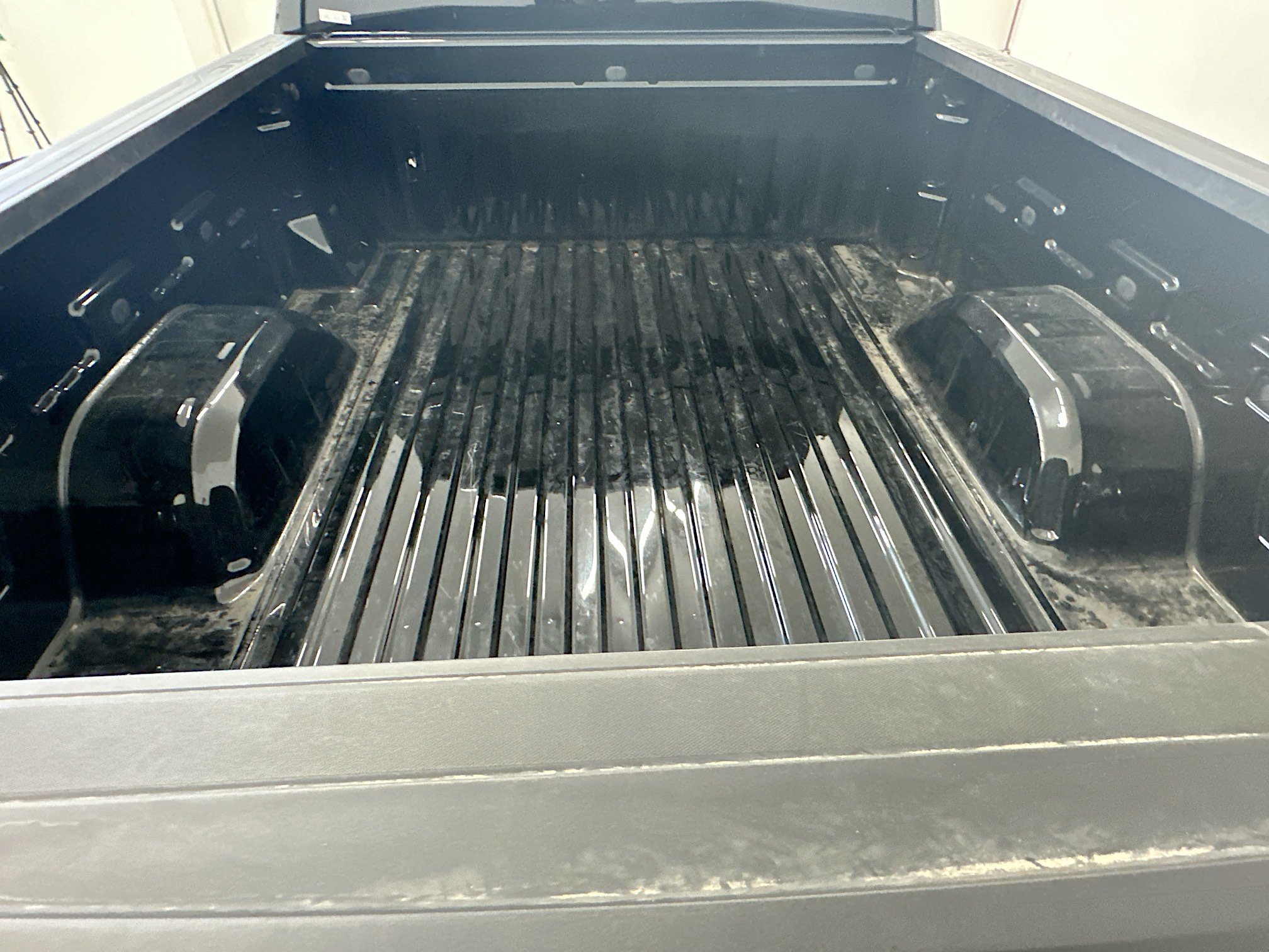 Used 2024 GMC Sierra 1500 Elevation image 30