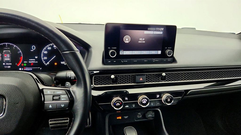 Used 2023 Honda Civic Sport image 15