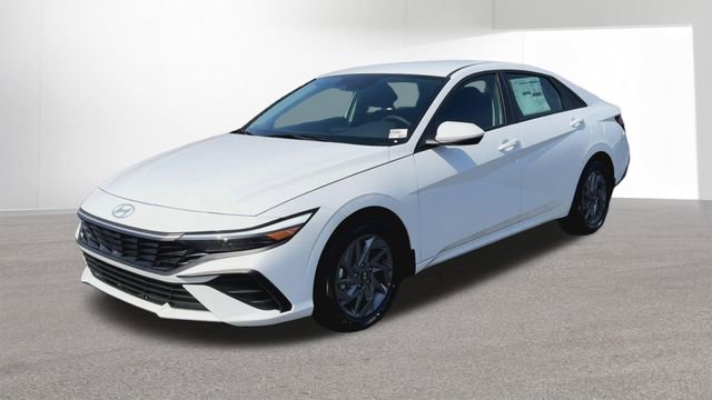 New 2026 Hyundai Elantra Blue image 4