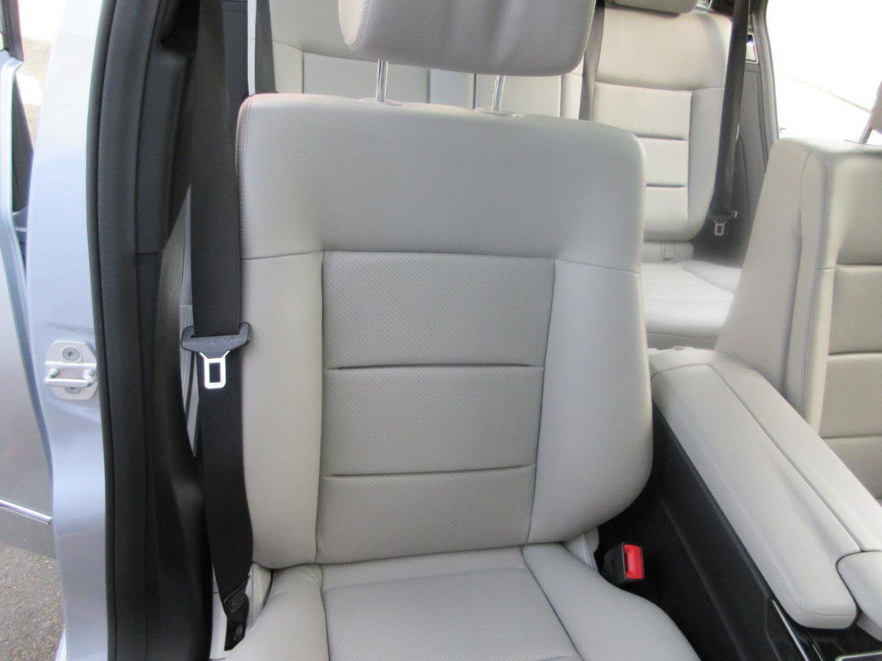 Used 2013 Mercedes-Benz E 350 4MATIC Wagon image 24