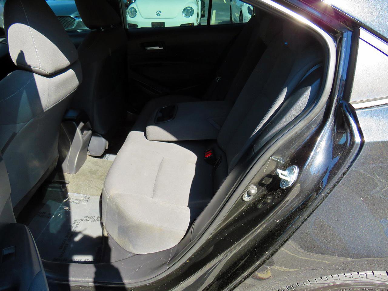 Used 2021 Toyota Corolla LE FWD image 14
