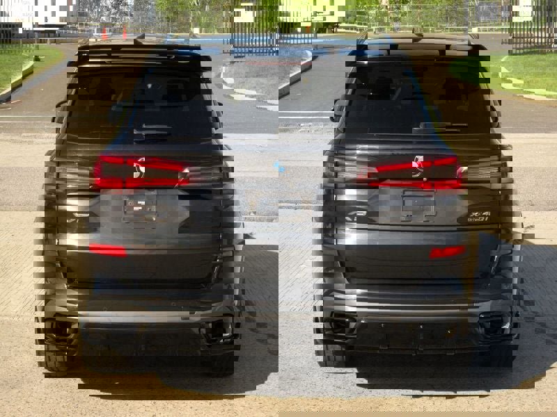 Used 2020 BMW X5 xDrive40i w/ M Sport Package AWD/4WD image 14