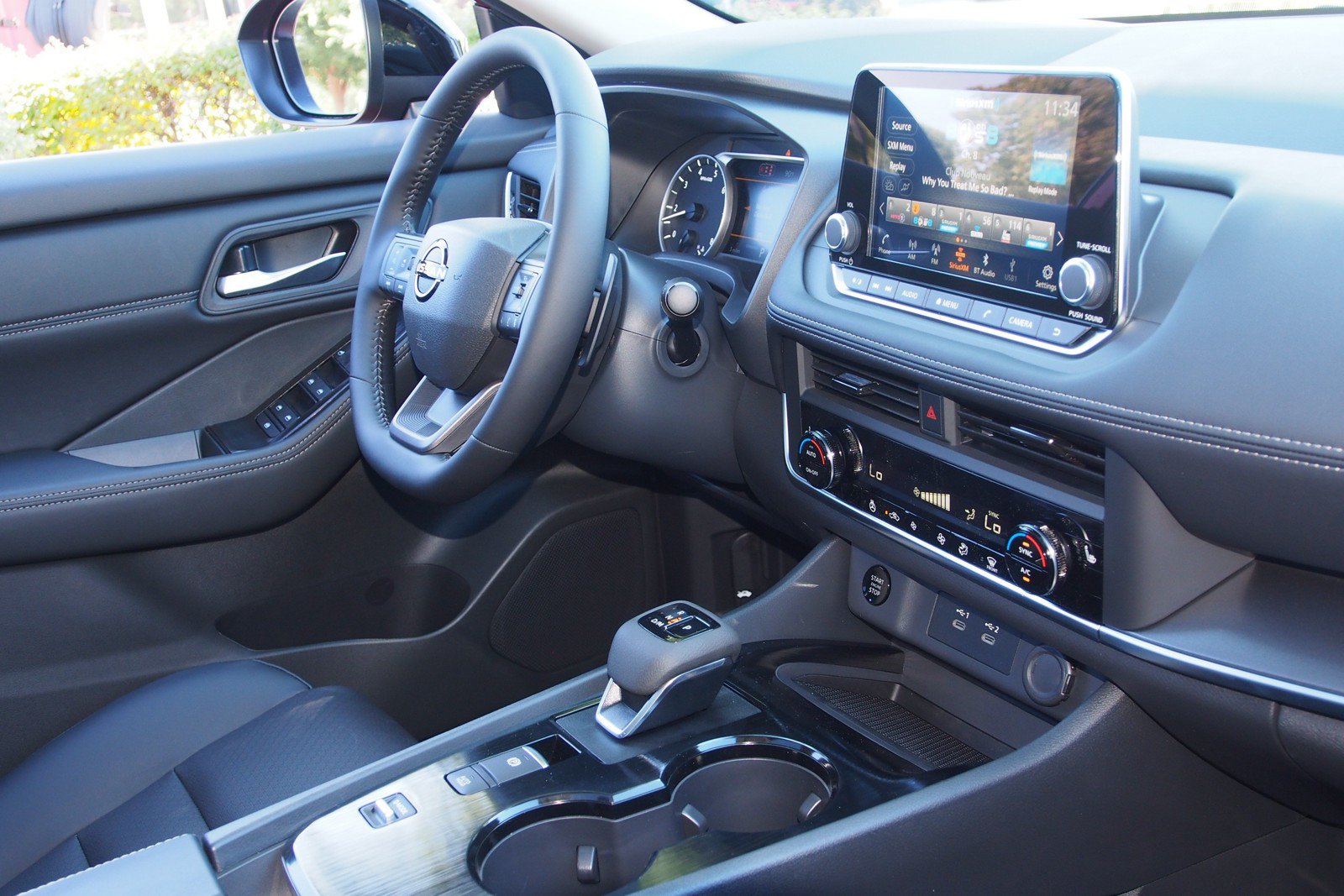 New 2026 Nissan Rogue Dark Armor FWD image 9