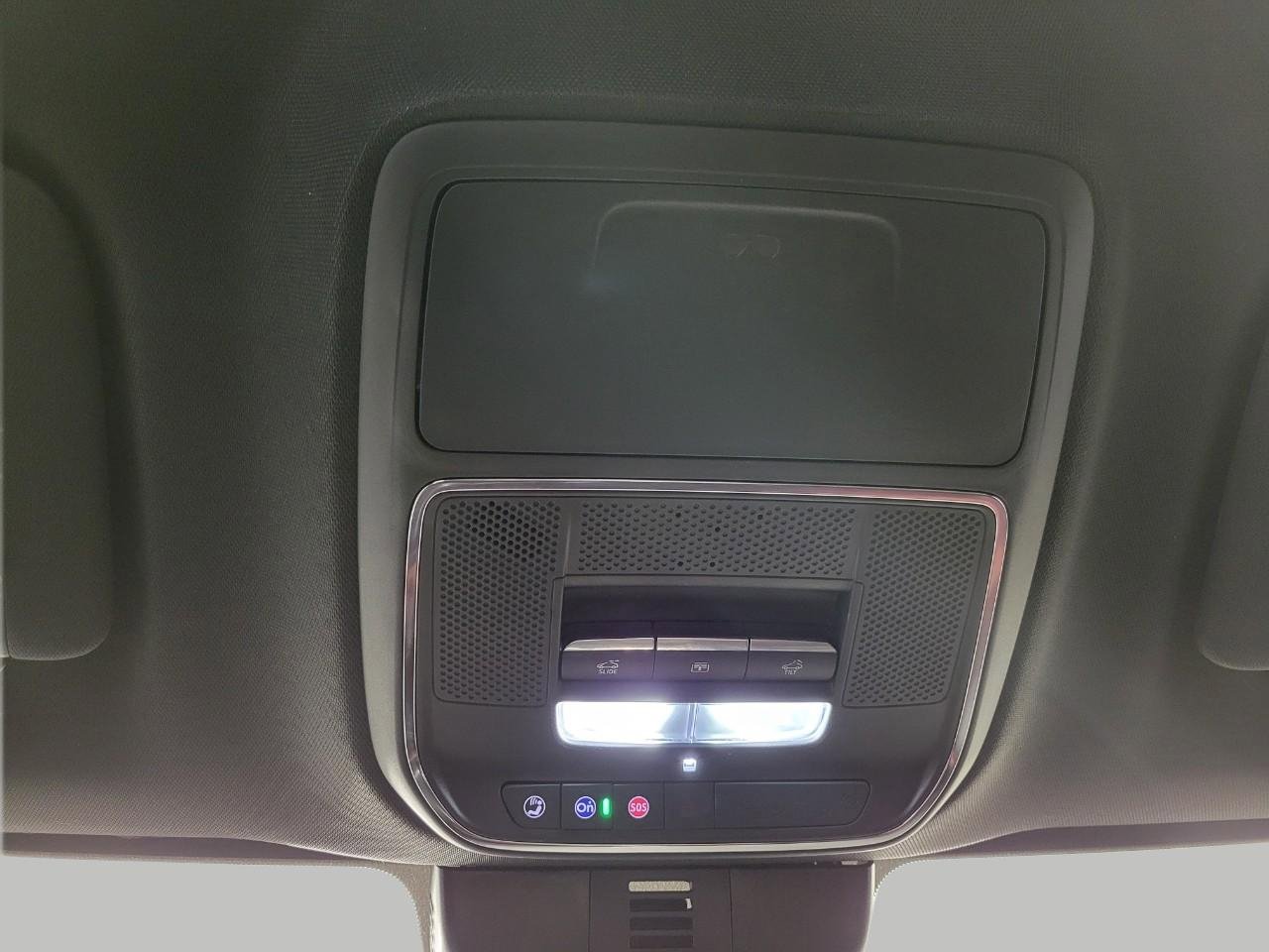 Certified 2024 Chevrolet Traverse RS AWD/4WD image 18