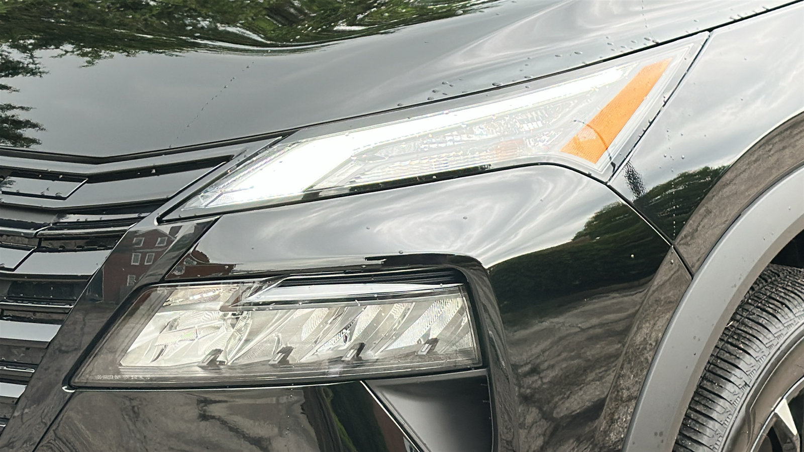 Certified 2026 Nissan Rogue Dark Armor AWD/4WD image 4