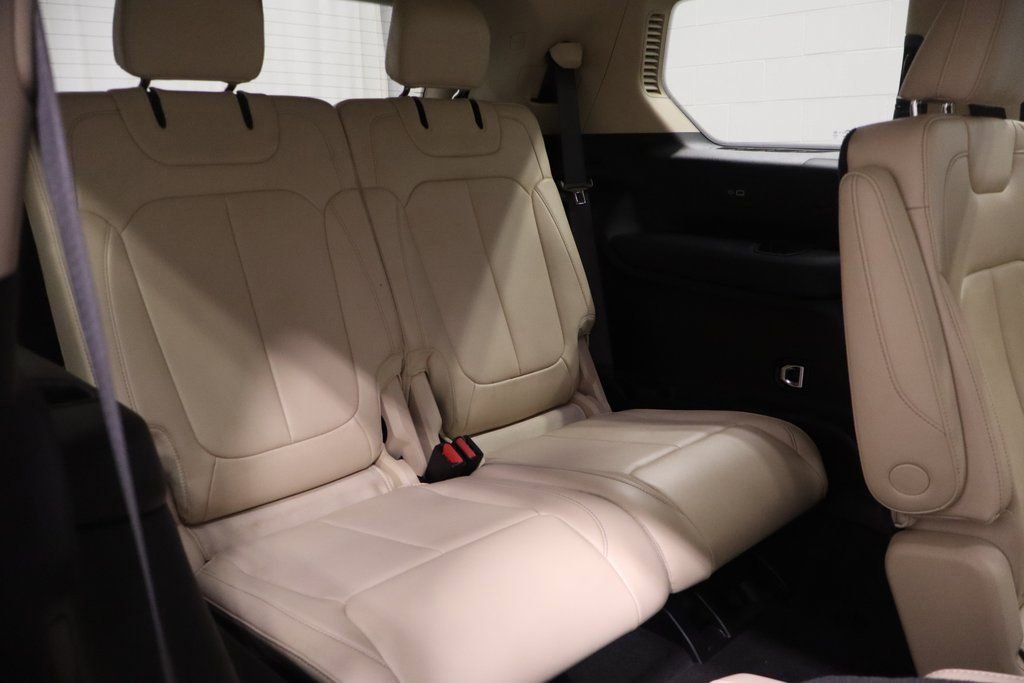 Certified 2022 Jeep Grand Cherokee L Limited image 19