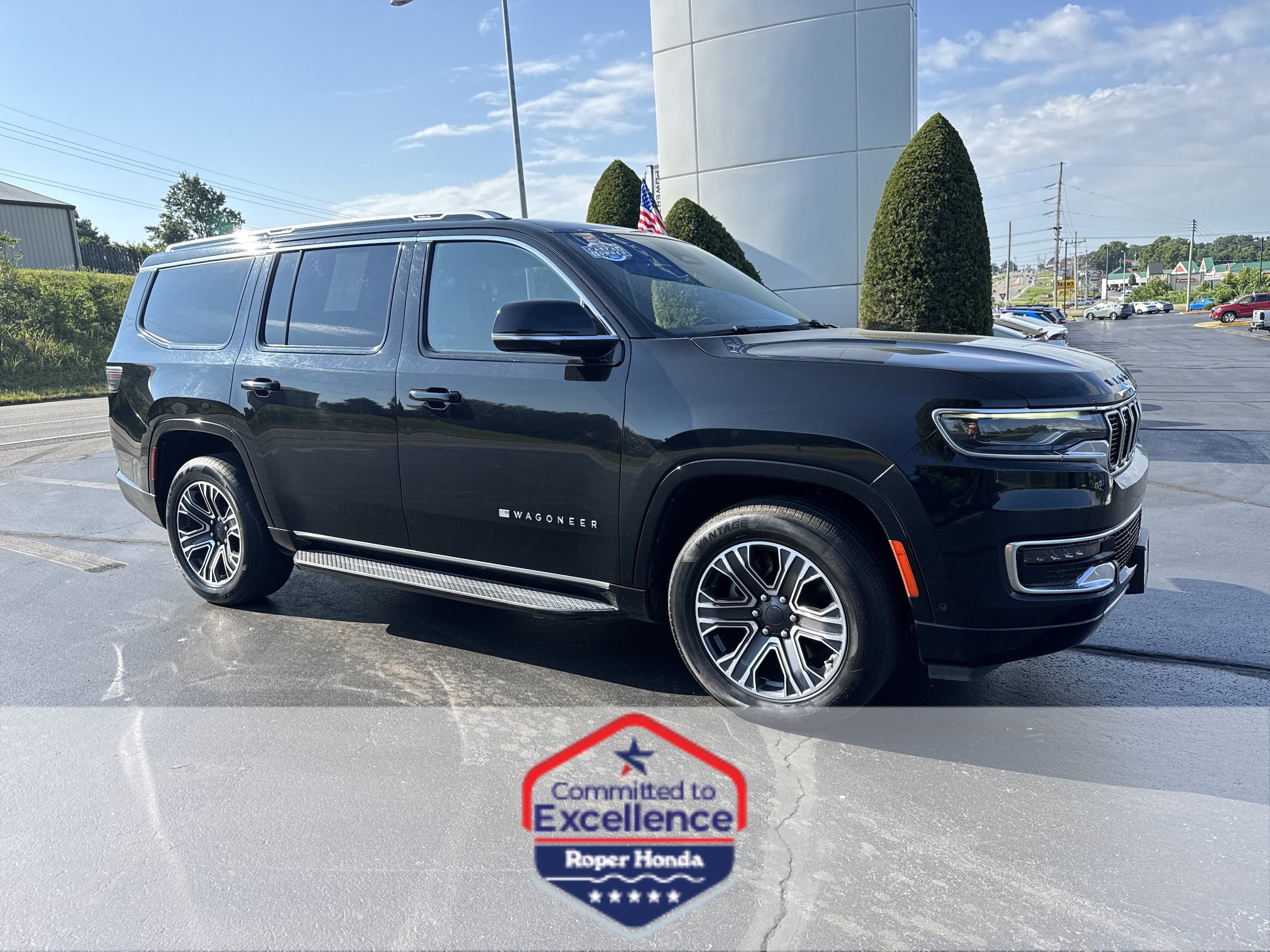 Used 2024 Jeep Wagoneer Series II w/ Flexible Seating Group