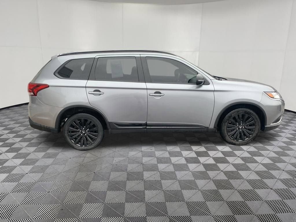 Used 2020 Mitsubishi Outlander LE AWD/4WD image 9