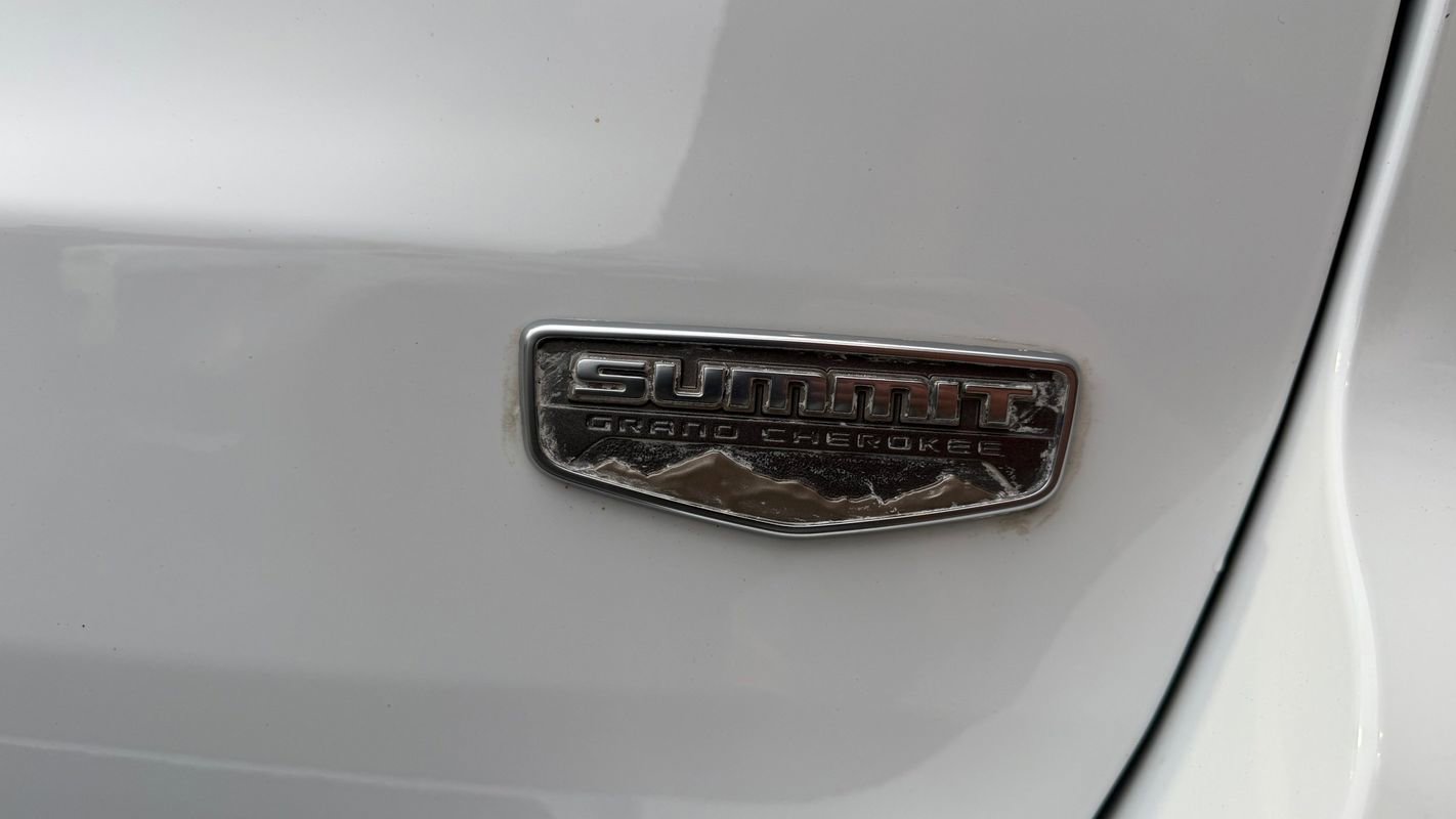 Used 2021 Jeep Grand Cherokee Summit image 9