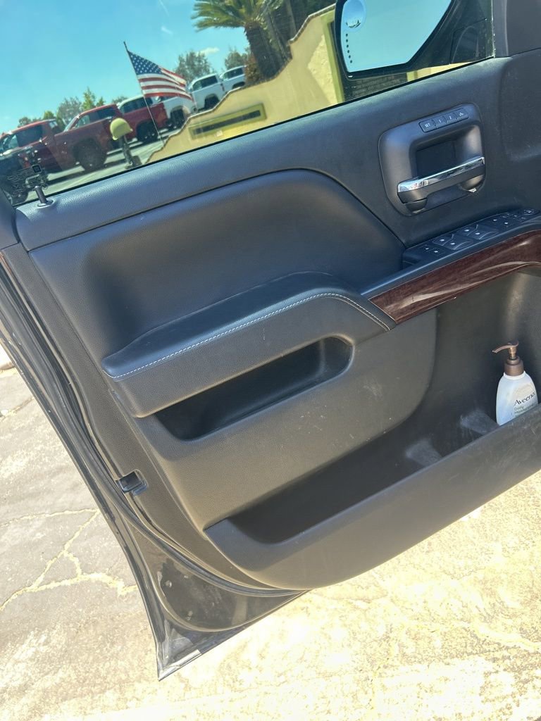Used 2018 GMC Sierra 1500 SLT AWD/4WD image 3