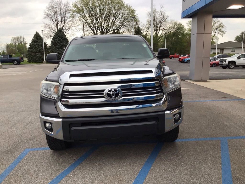 Used 2017 Toyota Tundra SR5 w/ TRD Off Road Package image 7