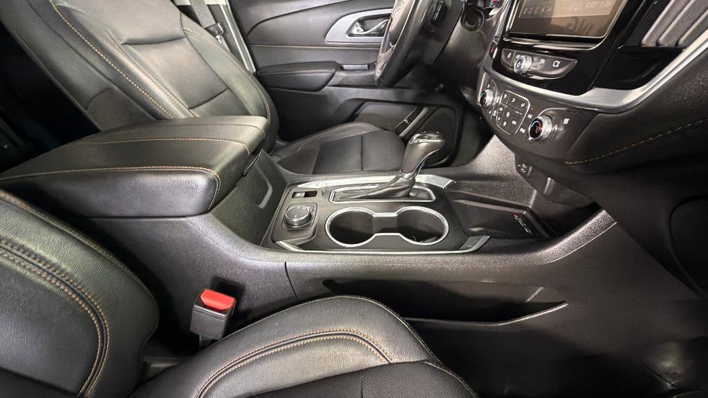 Used 2020 Chevrolet Traverse Premier FWD image 37