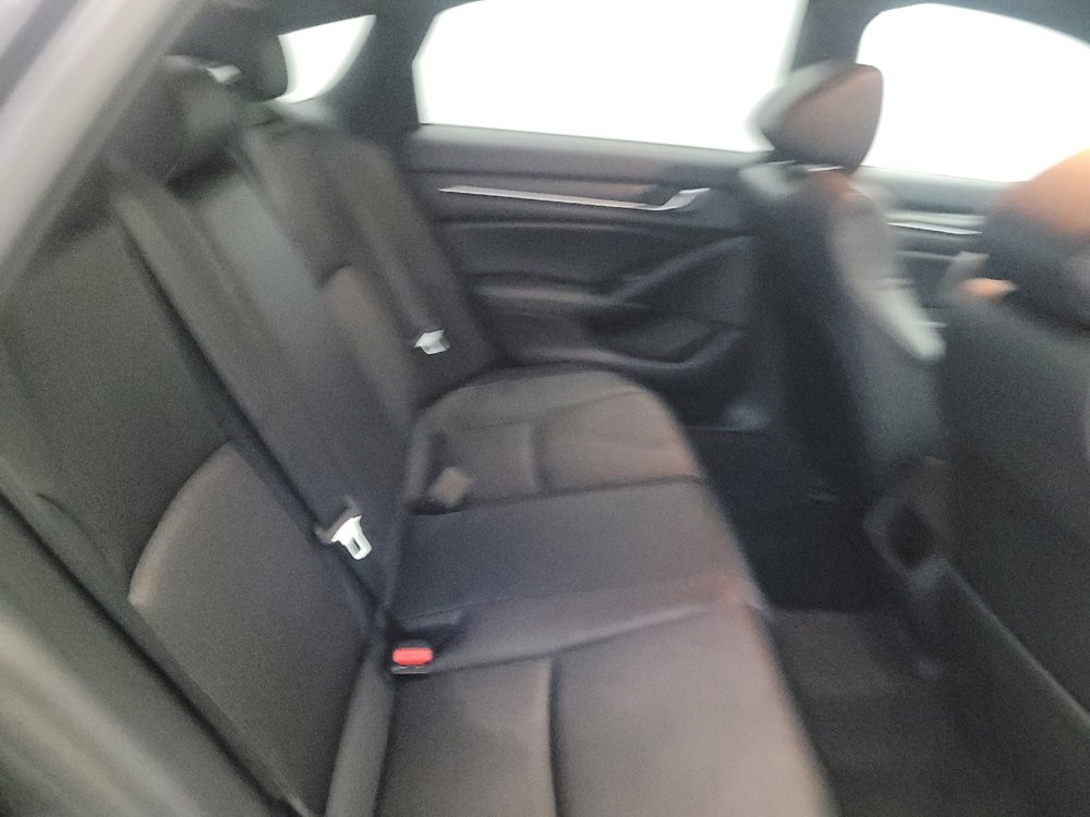 Used 2018 Honda Accord Sport image 19