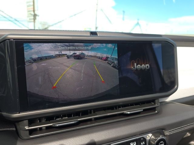 Used 2025 Jeep Wrangler Sahara 4xe w/ Safety Group image 27