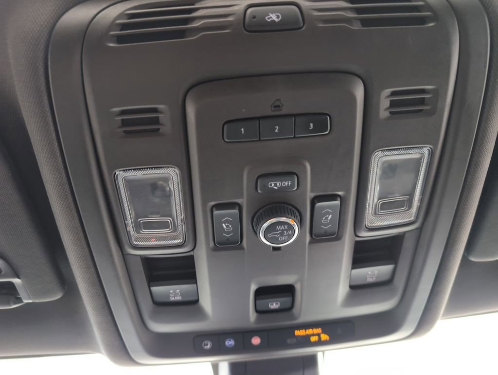 Used 2021 GMC Yukon Denali w/ Denali Premium Package AWD/4WD image 27