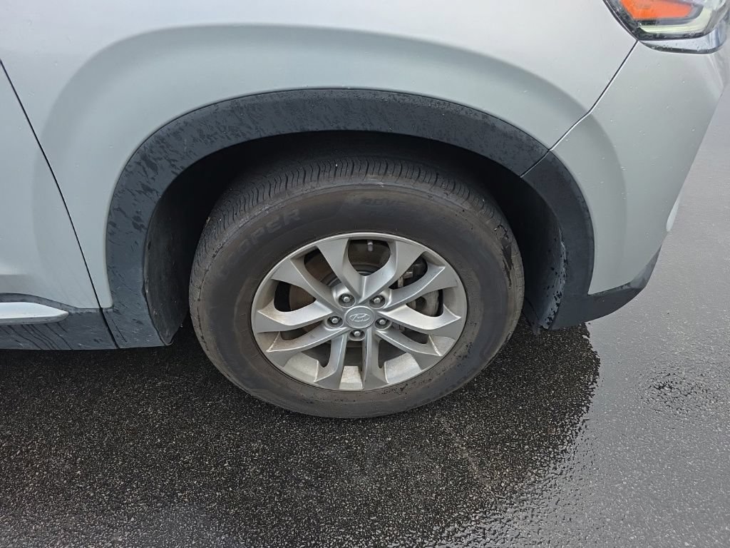Used 2019 Hyundai Santa Fe SE AWD/4WD image 10