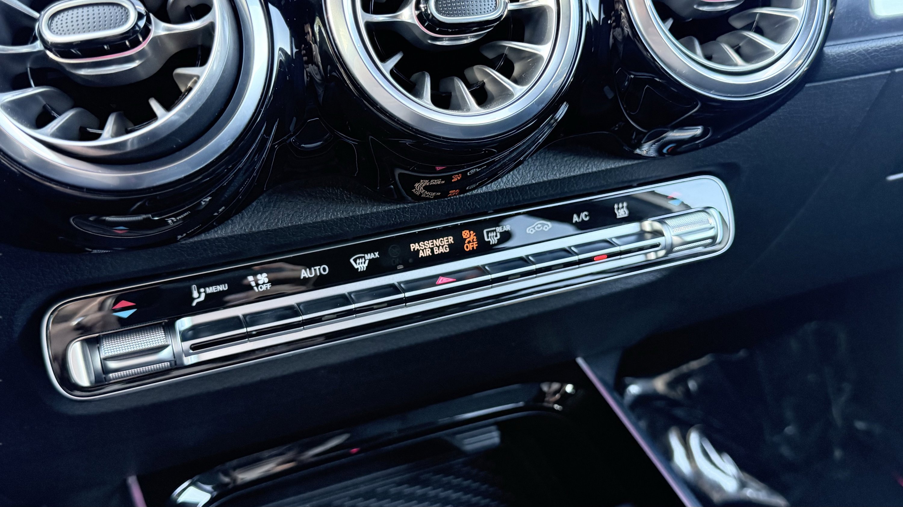 Used 2025 Mercedes-Benz EQB 250+ image 66