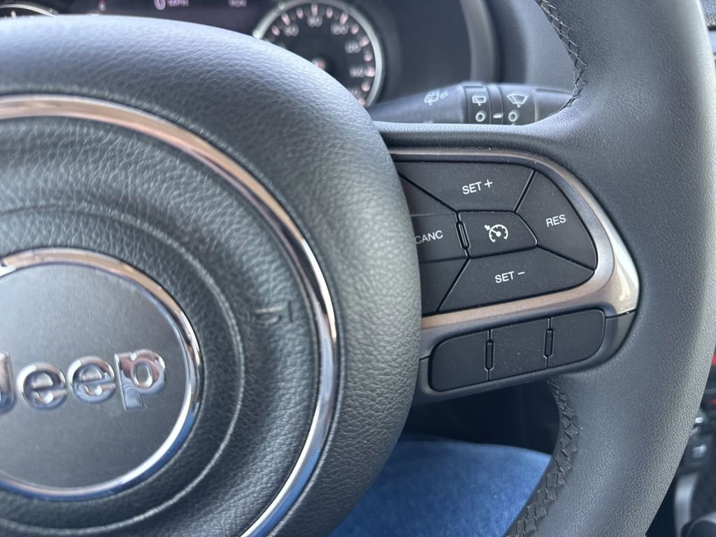 Used 2022 Jeep Renegade Latitude image 23