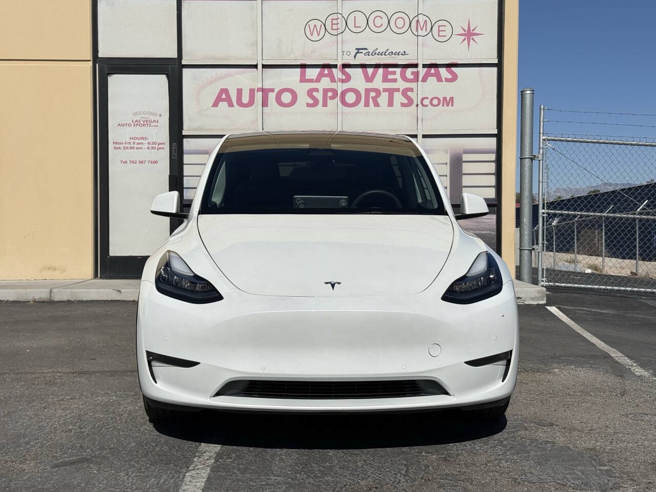 Used 2023 Tesla Model Y Long Range AWD/4WD image 3