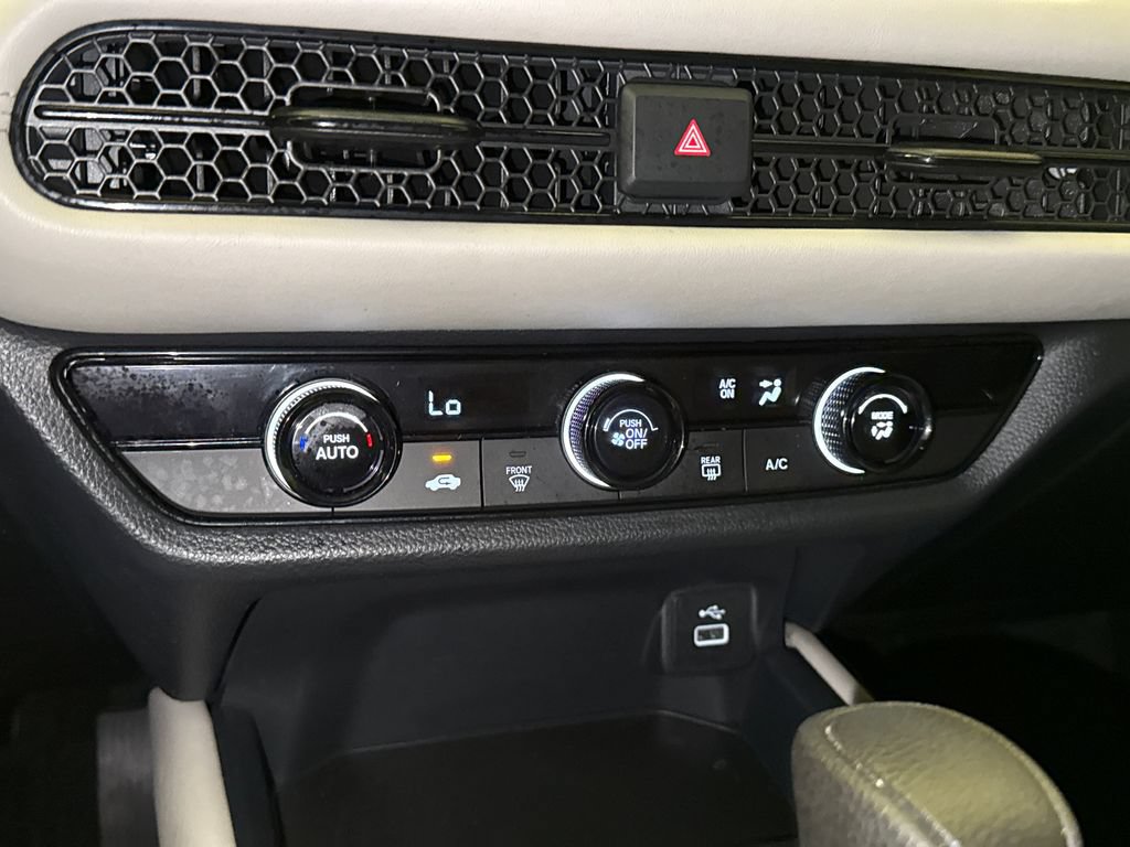 Certified 2025 Honda HR-V LX image 23