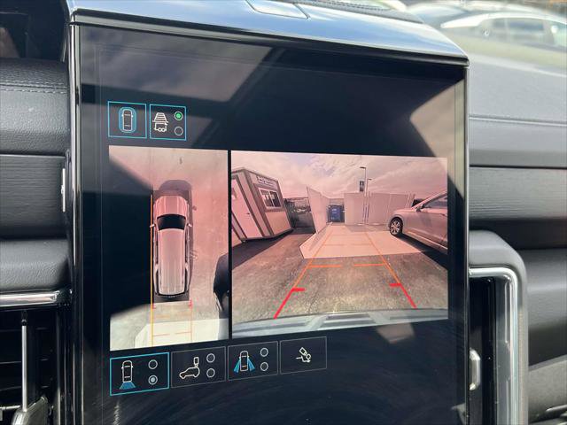 Used 2025 GMC Yukon XL Denali w/ Sun & Power Step Package image 29