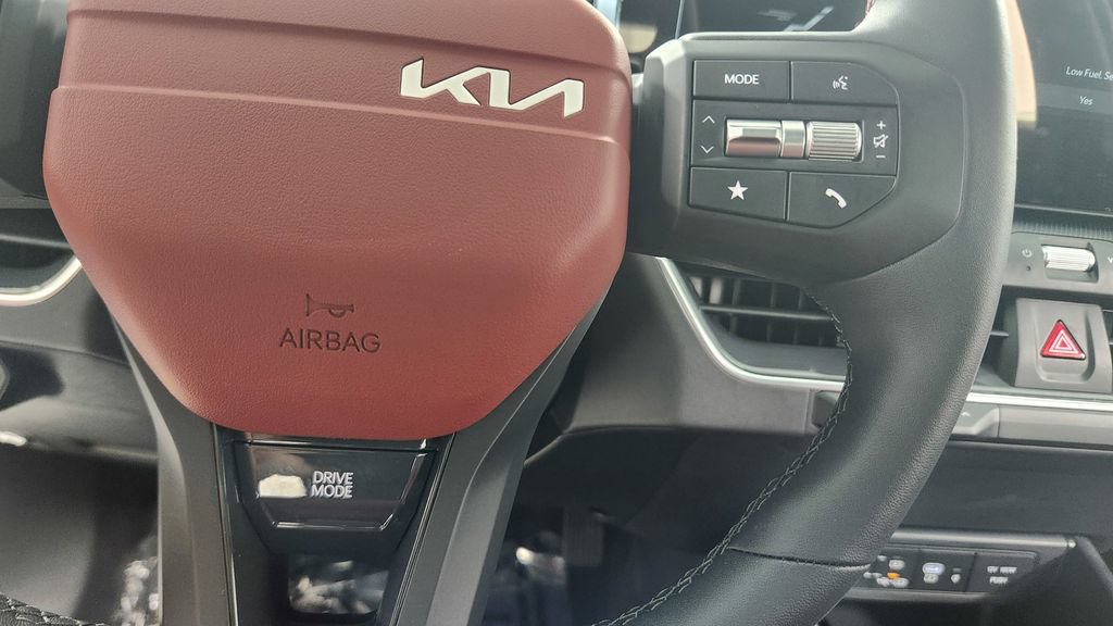 New 2026 Kia K4 GT-Line w/ GT-Line Premium Package FWD image 24