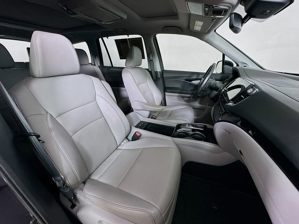 Used 2019 Honda Pilot Elite image 12