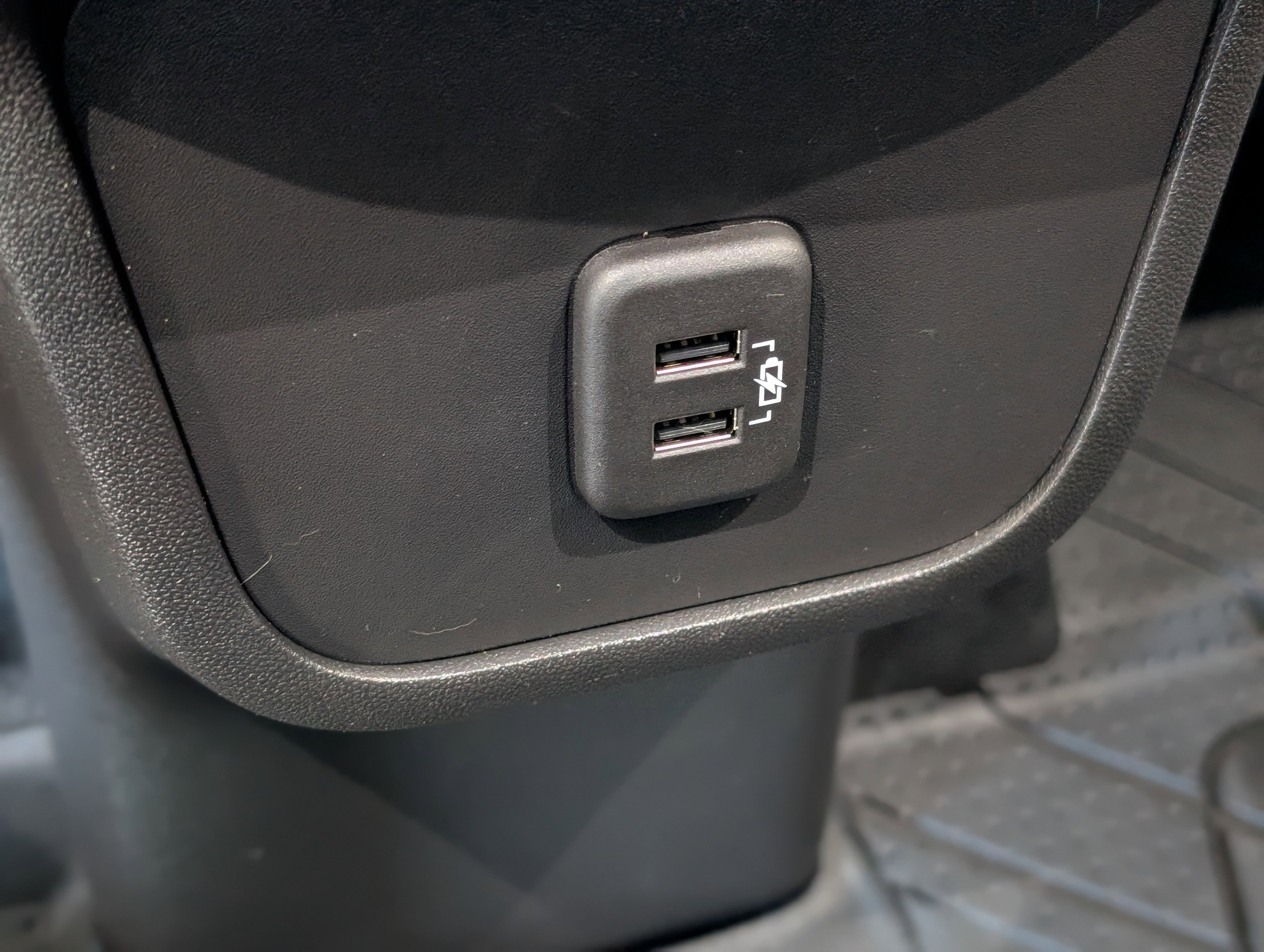 Used 2022 Chevrolet Equinox LT w/ LPO, Floor Liner Package image 31