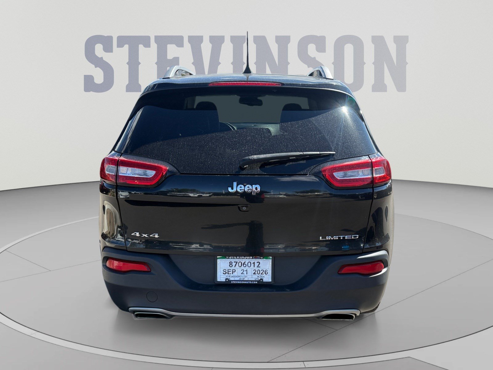 Used 2016 Jeep Cherokee Limited AWD/4WD image 4