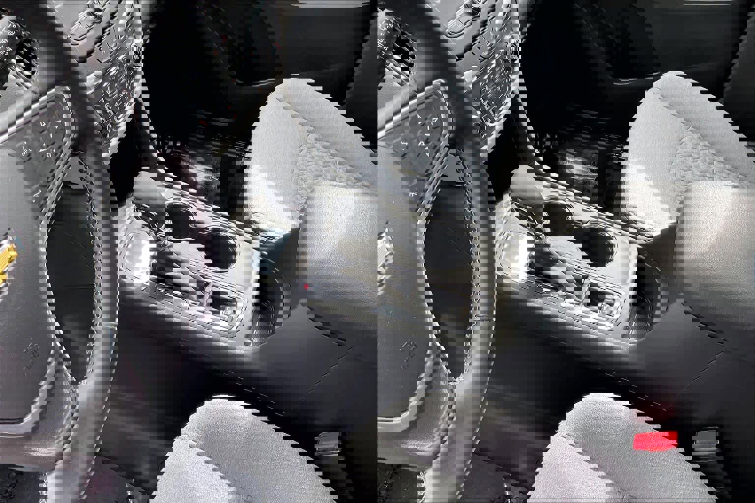 Used 2023 Chevrolet Equinox LT image 17