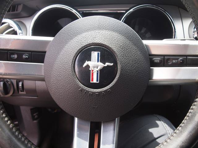 Used 2007 Ford Mustang Convertible RWD image 8