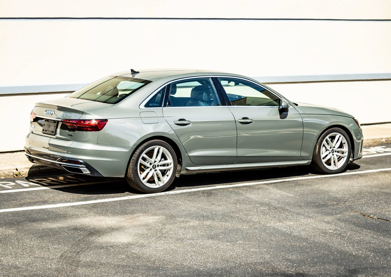 Used 2023 Audi A4 2.0T Premium Plus AWD/4WD image 8