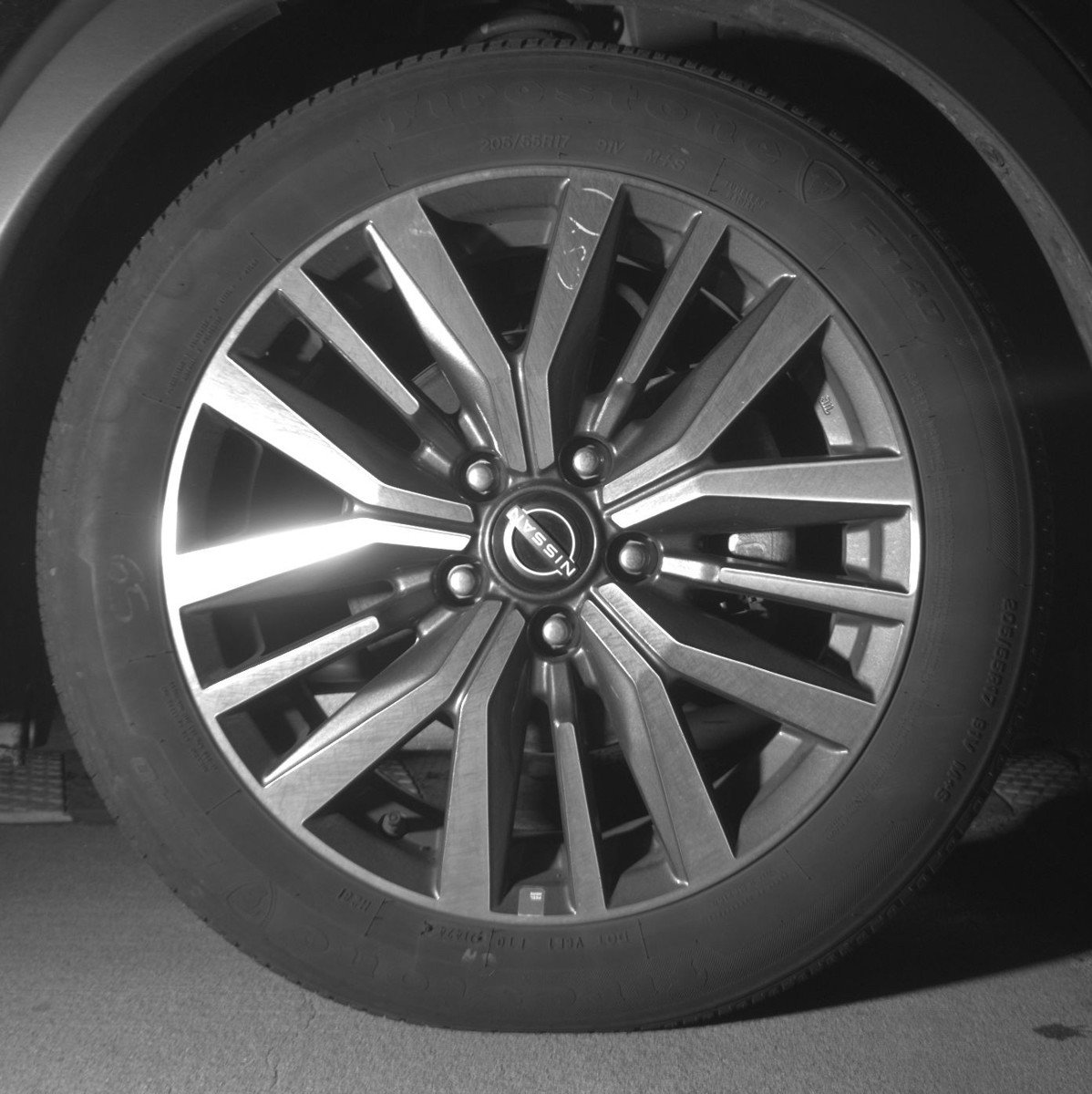 Used 2024 Nissan Kicks SV FWD image 13