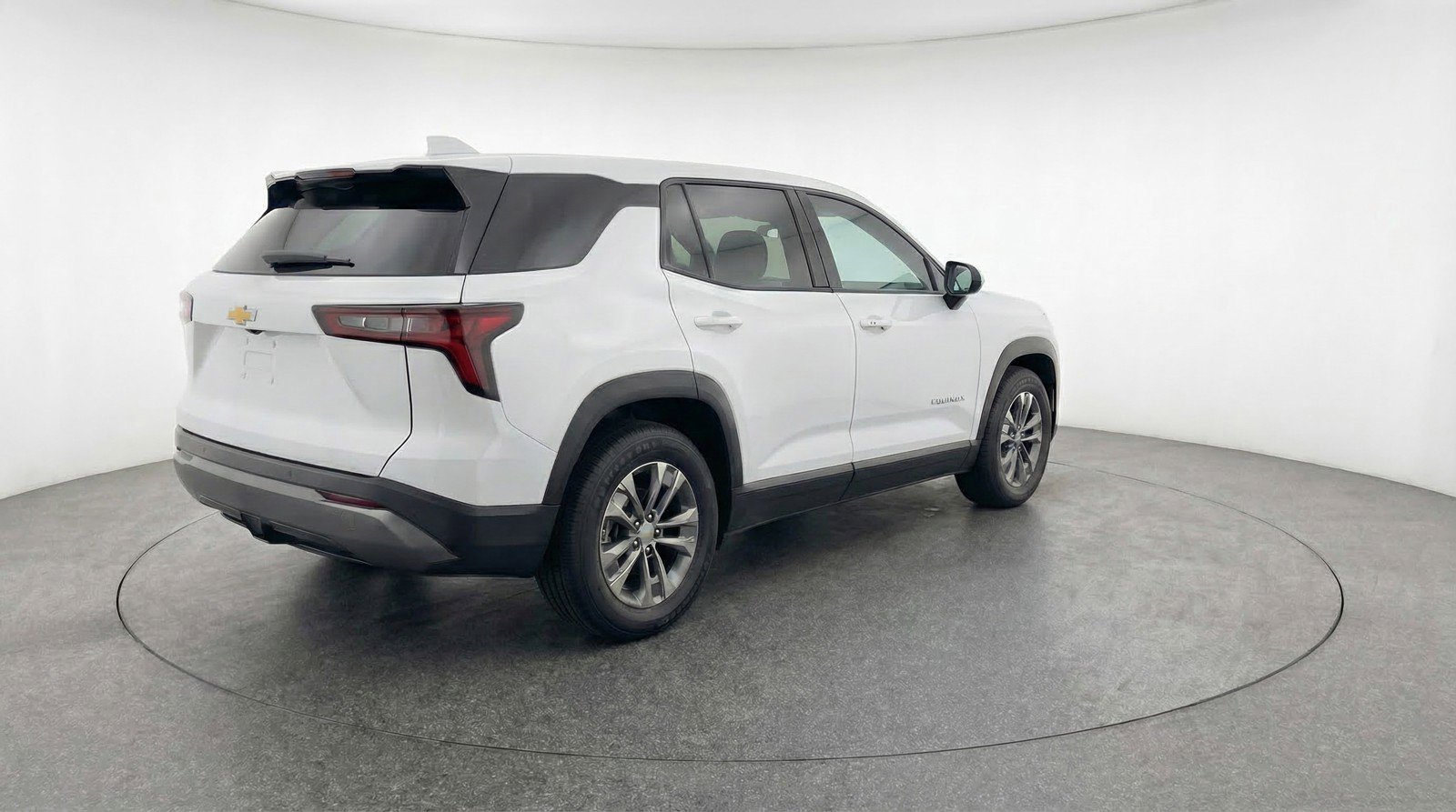 Used 2025 Chevrolet Equinox LT FWD image 9