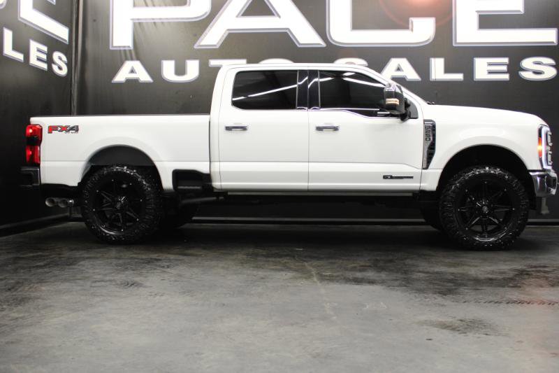 Used 2023 Ford F250 Lariat w/ Lariat Ultimate Package image 4