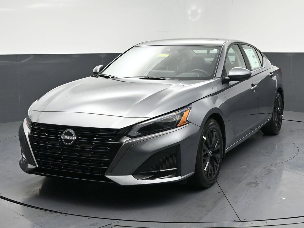 New 2026 Nissan Altima 2.5 SV FWD image 3