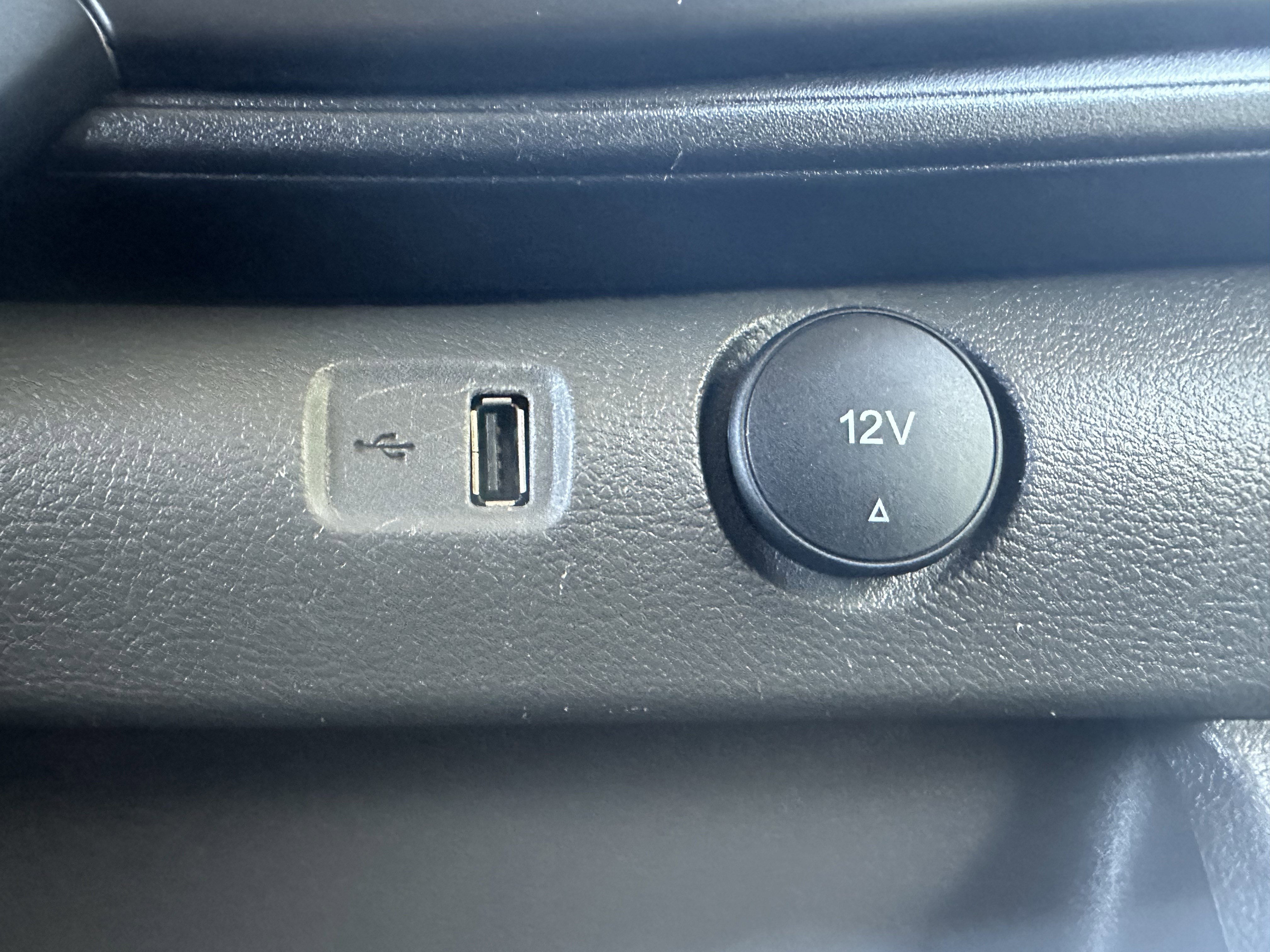 Used 2023 Ford Transit 350 148 High Roof Extended image 31