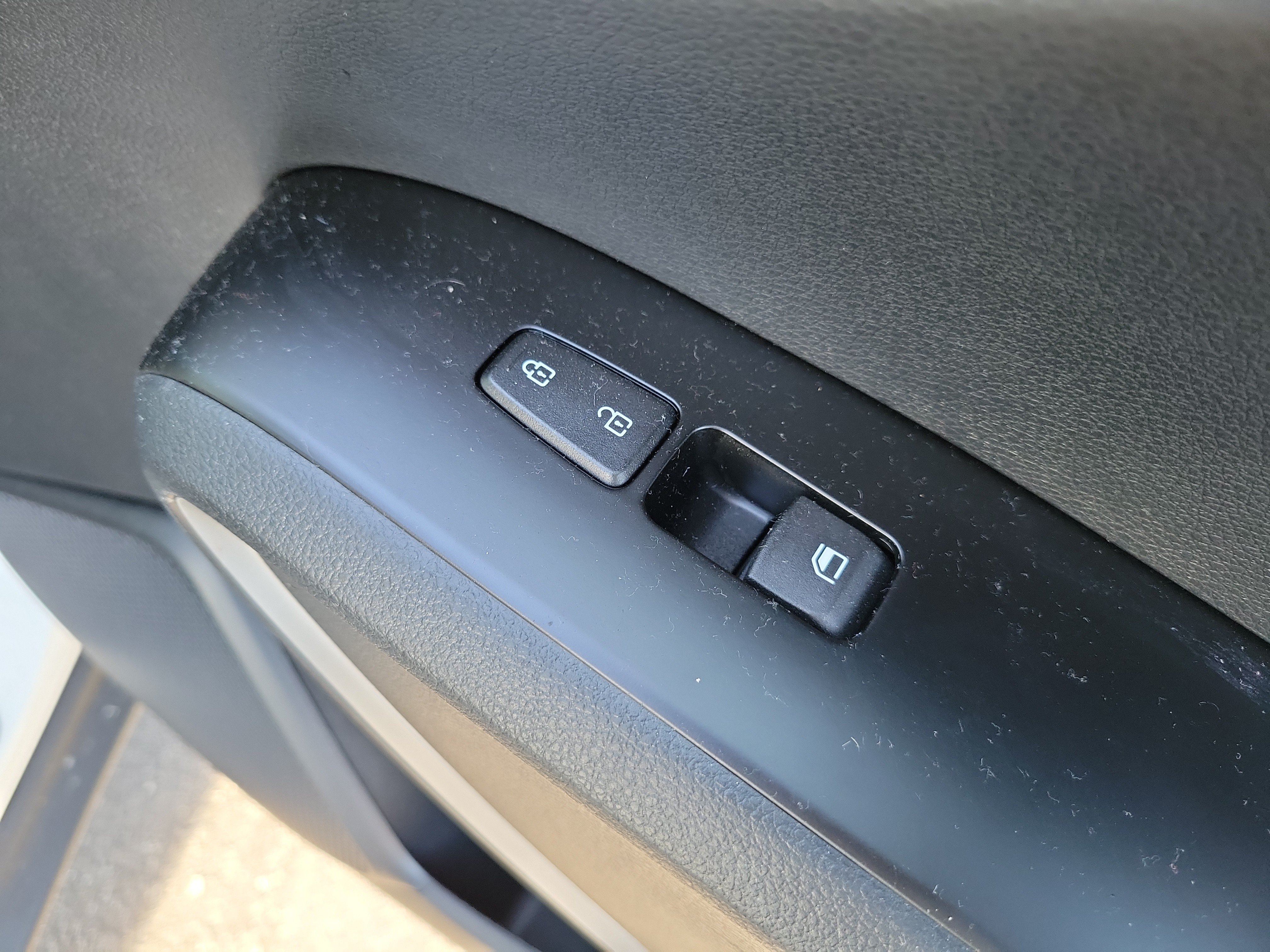 Certified 2025 Kia Soul S FWD image 9