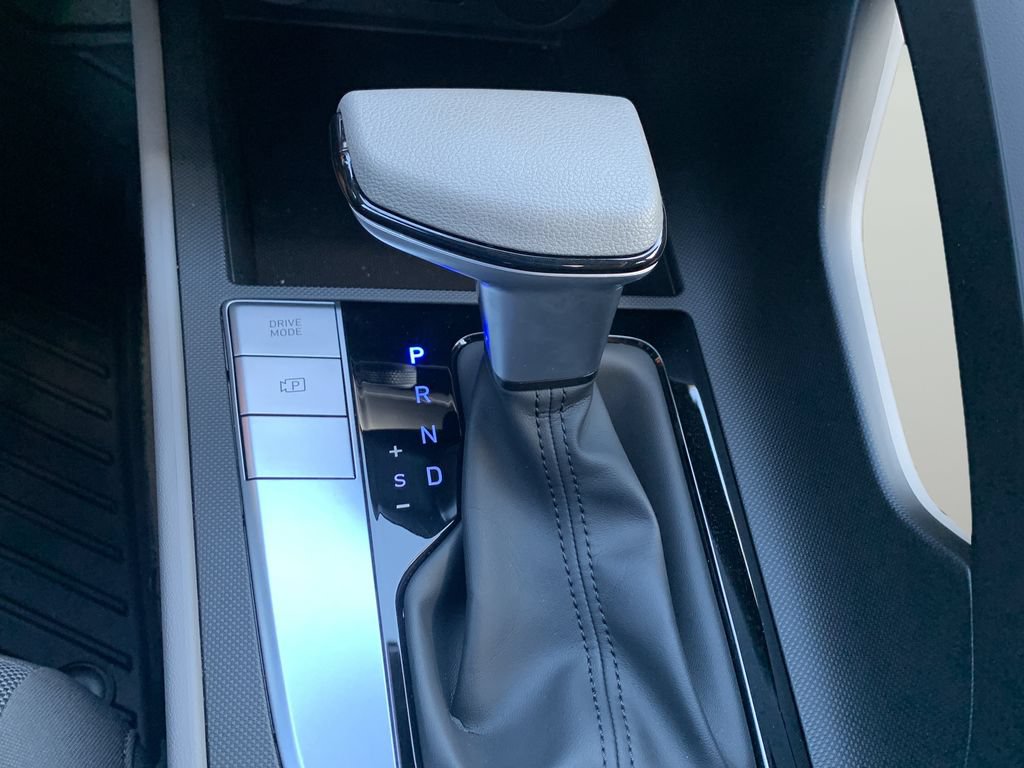 Certified 2026 Hyundai Elantra SE FWD image 31