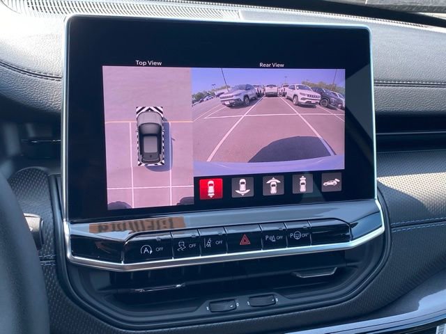 New 2025 Jeep Compass Latitude w/ Sun & Sound Group image 3