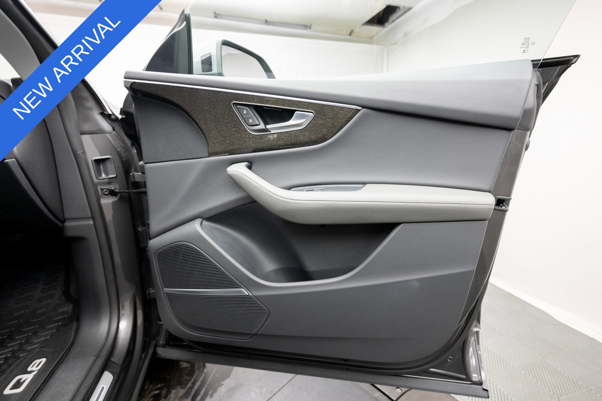 Used 2023 Audi Q8 Premium Plus w/ Premium Plus Package AWD/4WD image 31