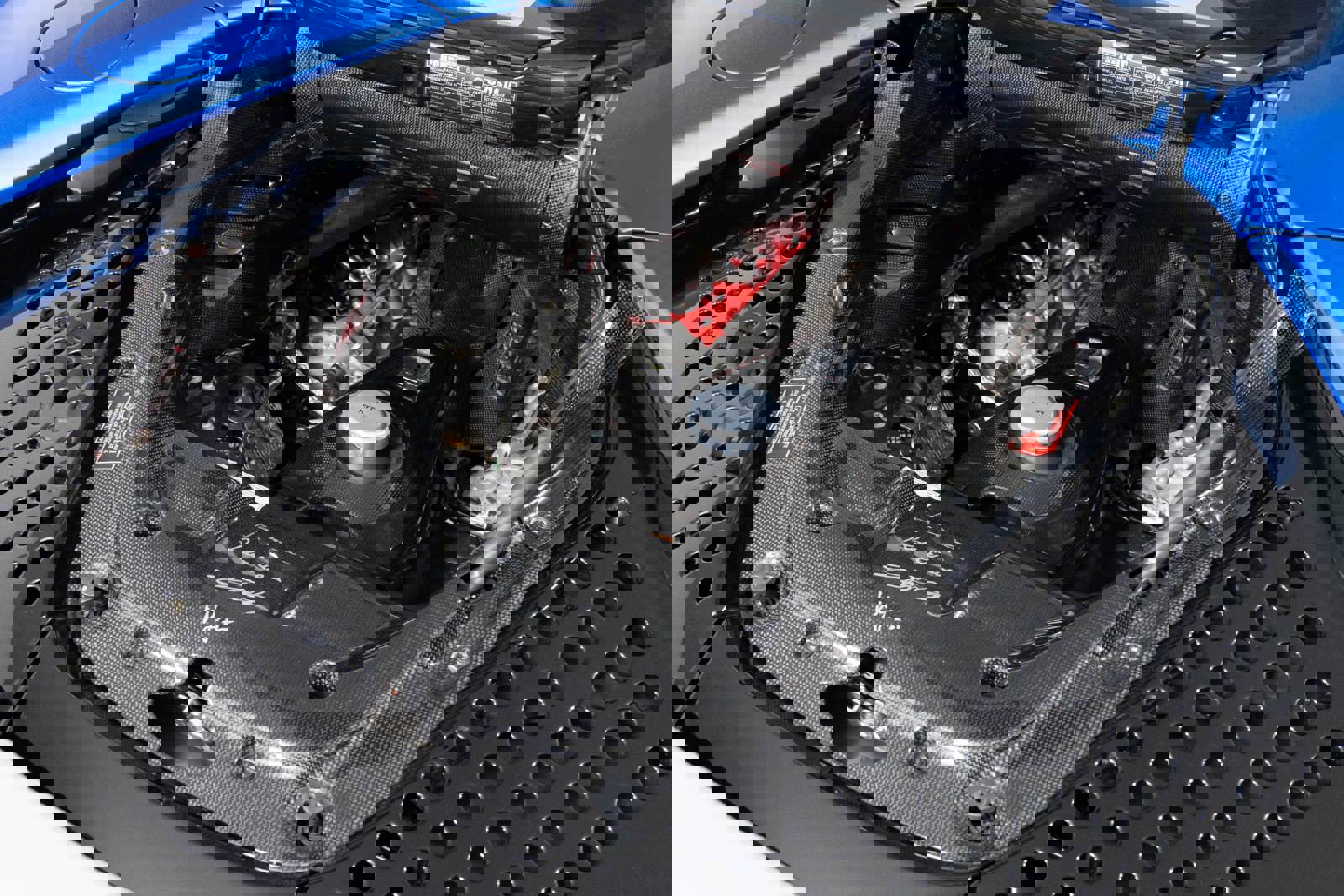 Used 2022 Ferrari SF90 Spider image 48