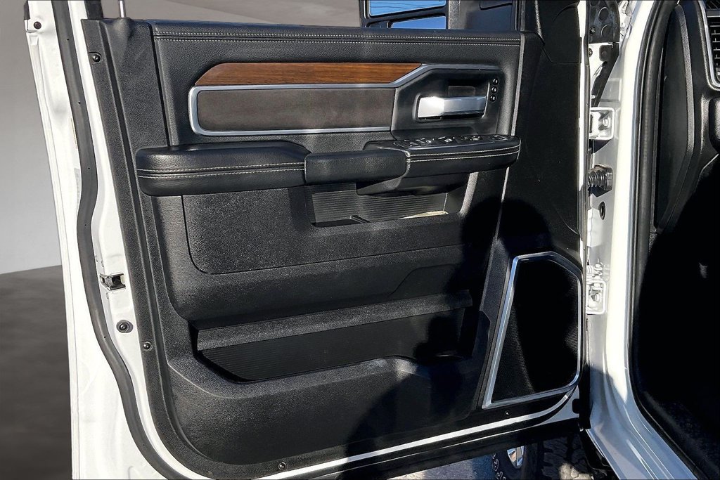 Used 2024 RAM 2500 Laramie w/ Safety Group AWD/4WD image 21