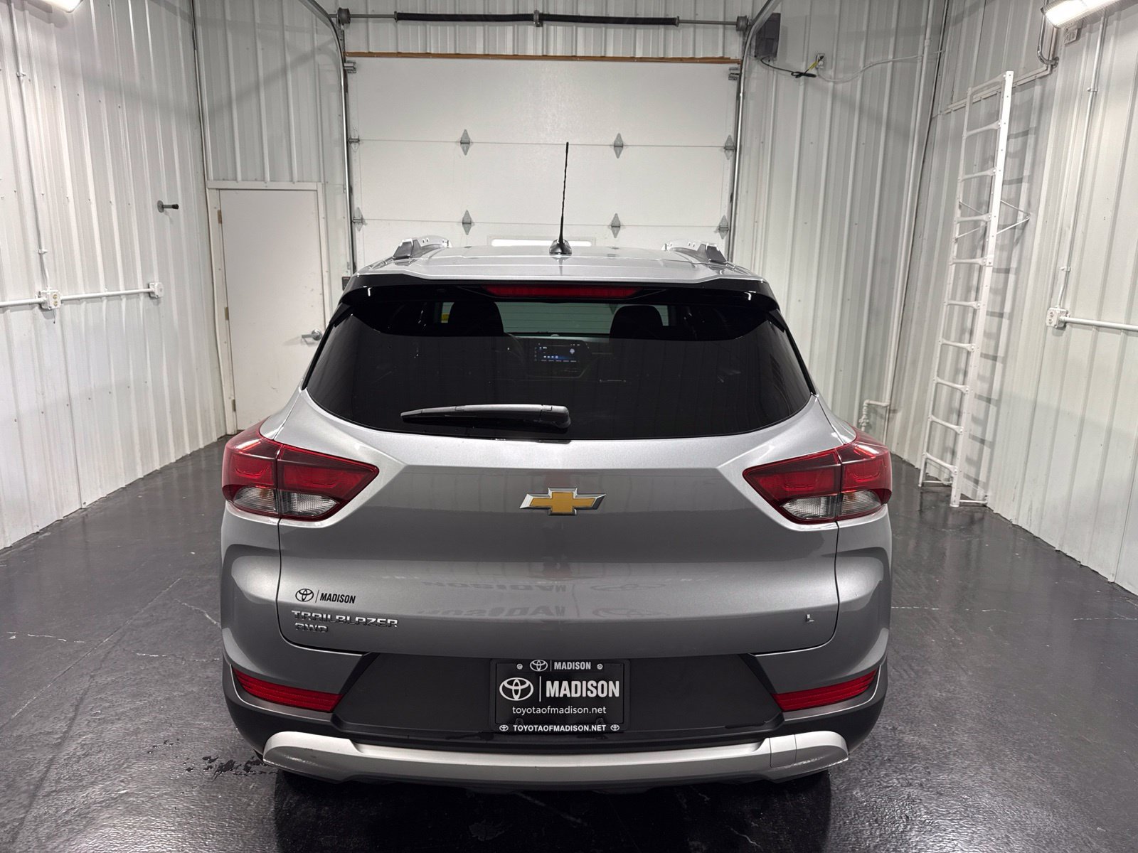 Used 2025 Chevrolet TrailBlazer LT AWD/4WD image 39
