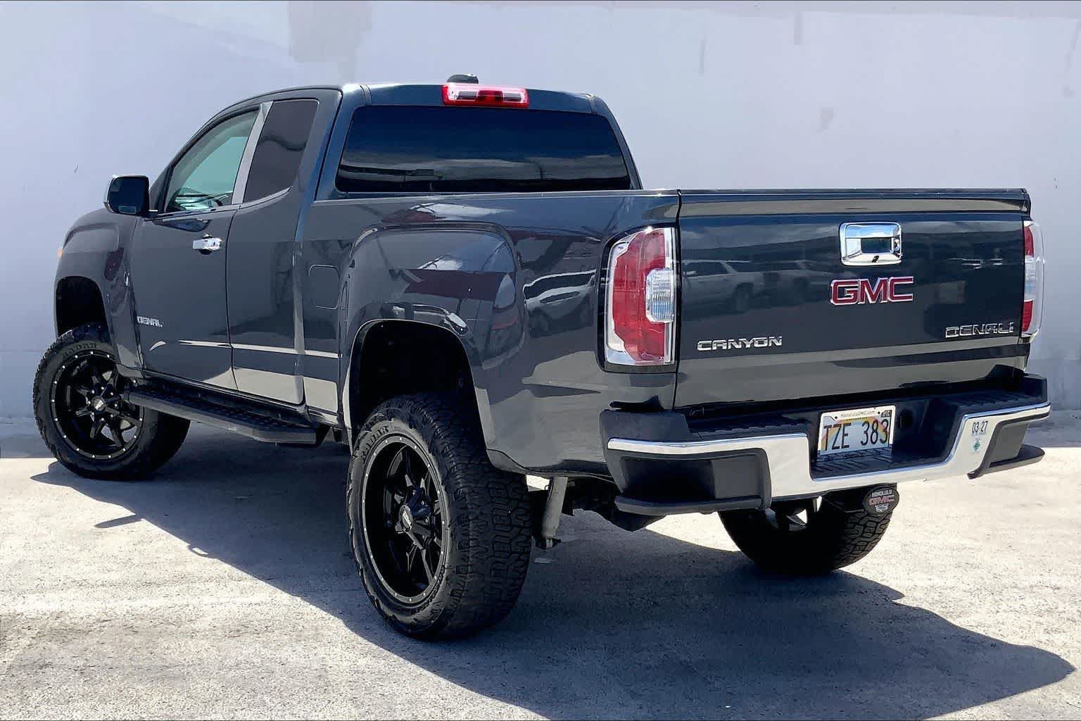 Used 2016 GMC Canyon SLE RWD image 4