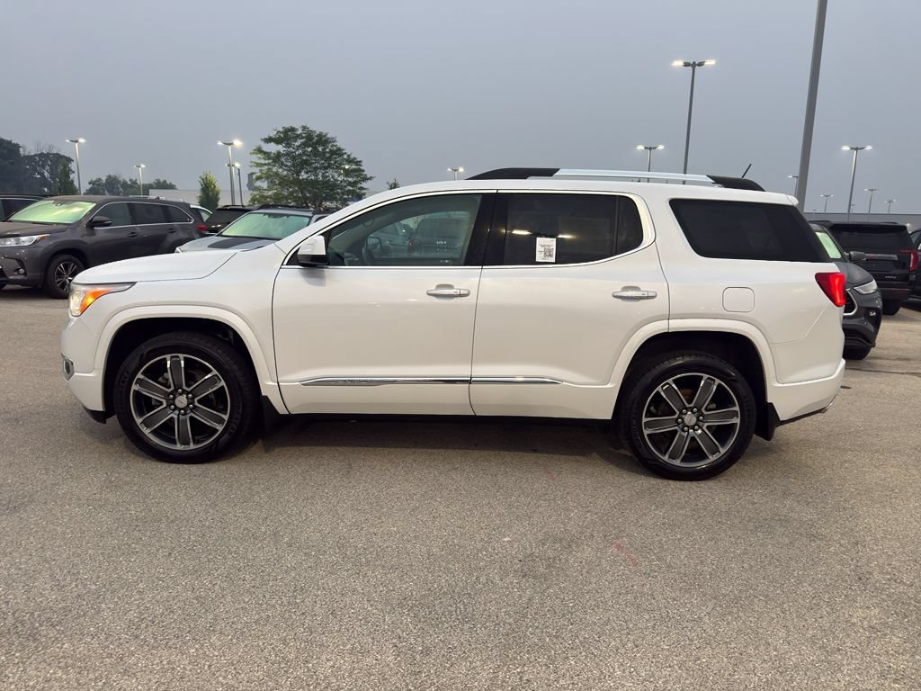 Certified 2018 GMC Acadia Denali w/ Technology Package AWD/4WD image 6